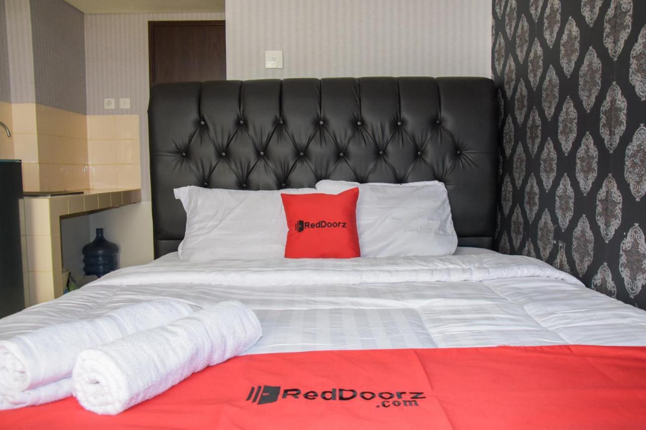 Reddoorz Apartment @ Serpong Green View Tangerang Buitenkant foto