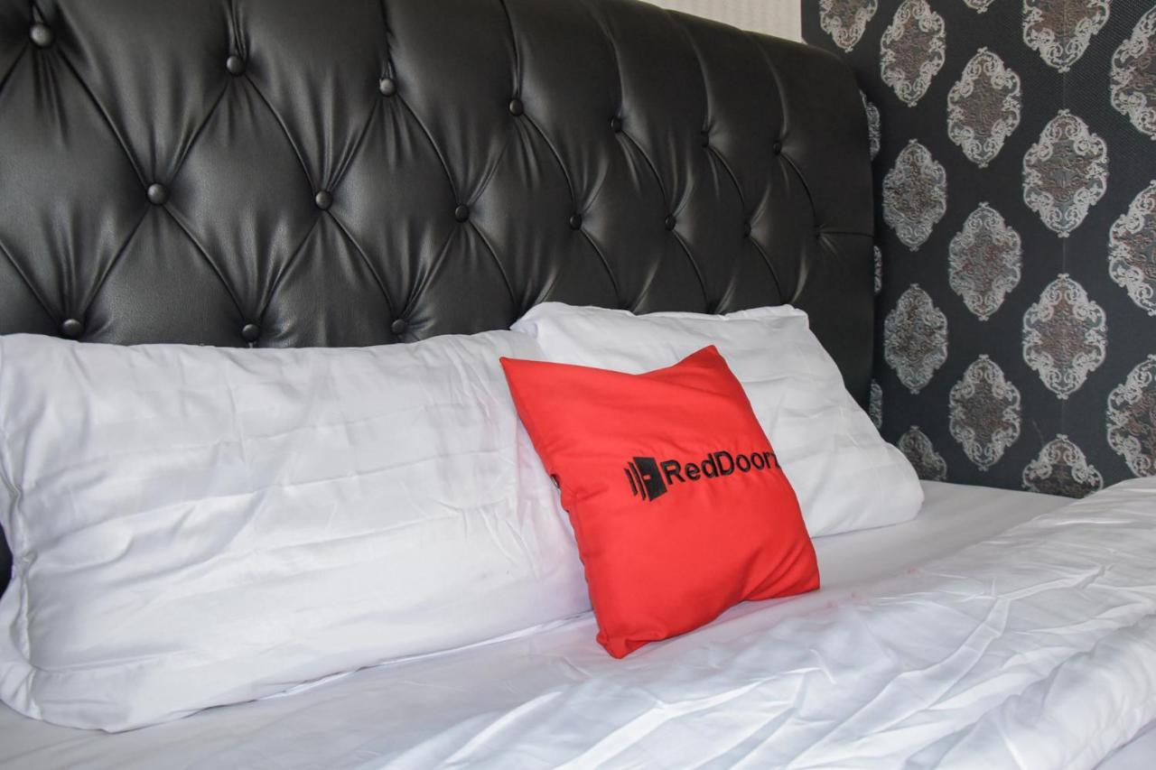 Reddoorz Apartment @ Serpong Green View Tangerang Buitenkant foto