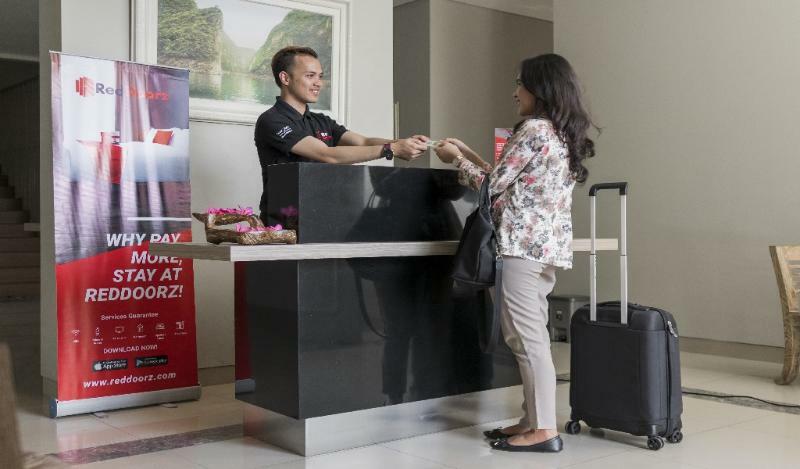 Reddoorz Apartment @ Serpong Green View Tangerang Buitenkant foto